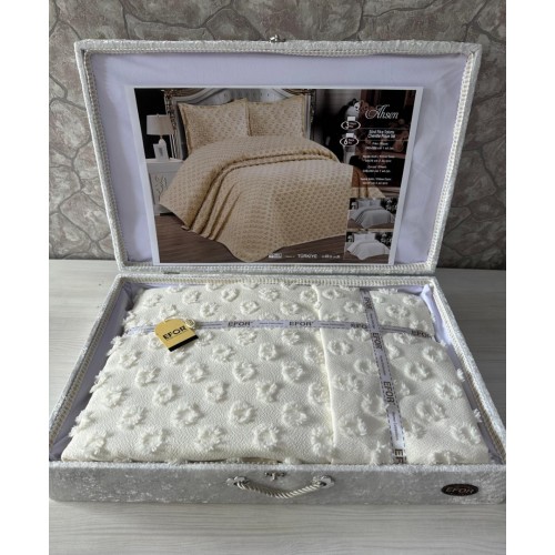 Покрывало EFOR в сундучке AHSEN 240*260 с наволочками (50*70) кремовый (KREM)
