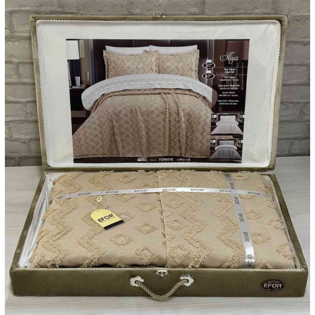Покрывало EFOR в сундучке ALYA 240*260 с наволочками 2 шт.(50*70) капучино (CAPI)