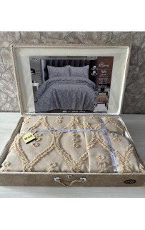 Покрывало EFOR в сундучке BERRA 240*260 с наволочками (50*70) капучино (CAPI)