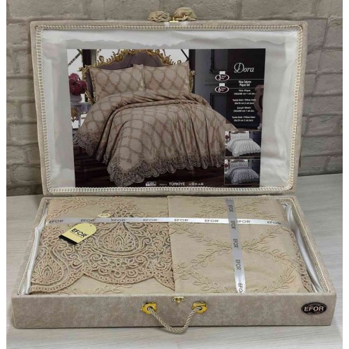 Покрывало EFOR в сундучке DORA 240*260 с наволочками 2 шт.(50*70) капучино (CAPI)