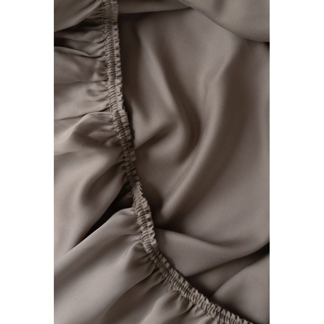 Простыня на резинке тенсель "БРИЛЛИАНТ" коричневый 180x200x40, GERMAN GRASS