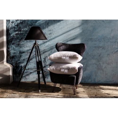 Подушка QUEEN DOWN GRASS средняя с бортиком 68х68