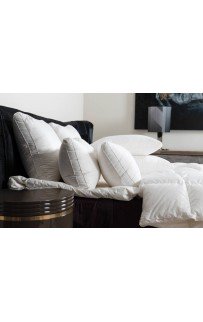 Подушка пуховая "КИНРОС" трехкамерная в тонком хлопковом сатине, средняя 50x90, GERMAN GRASS