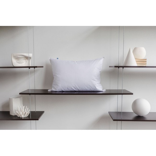 Подушка 3 STARS FAMILIE DOWN упругая 50х68