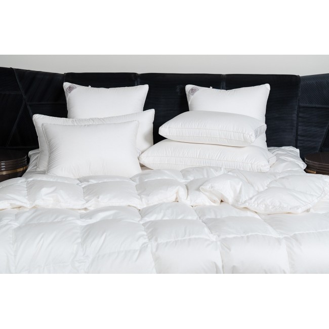 Подушка пуховая "КИНРОС" в тонком хлопковом сатине, средняя 50x70, GERMAN GRASS