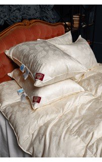 Подушка SILK DOWN GRASS средняя 50х68