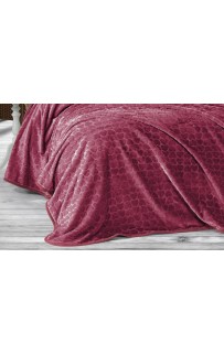 Плед EVLEN Super Soft "СЕРДЦЕ" 180*240 в коробке п/э Р 945 бордовый (Акция)