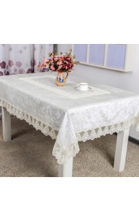Скатерть "Карвен" велюр с гипюром 160*220 М 609