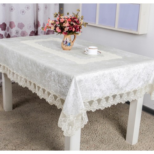 Скатерть "Карвен" велюр с гипюром 160*220 М 609