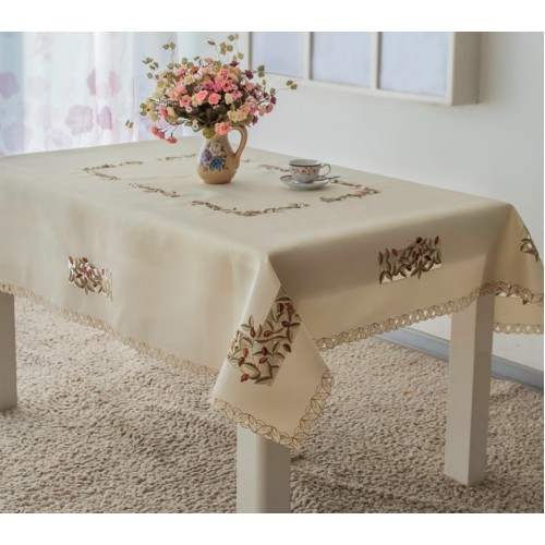 Скатерть "Карвен" с вышивкой 120*160 М 700-1 (АКЦИЯ)