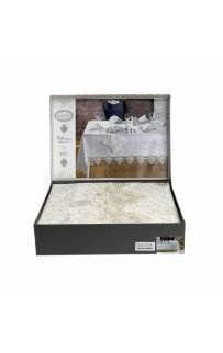 Скатерть Карвен "PETRANA" 160*300 с салфетками велюр с кружевом 31 предмет M 799 krem/кремовый