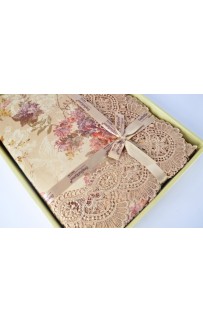 Скатерть "Карвен" цветная с гипюром 160*260 М 613-4 (Акция)