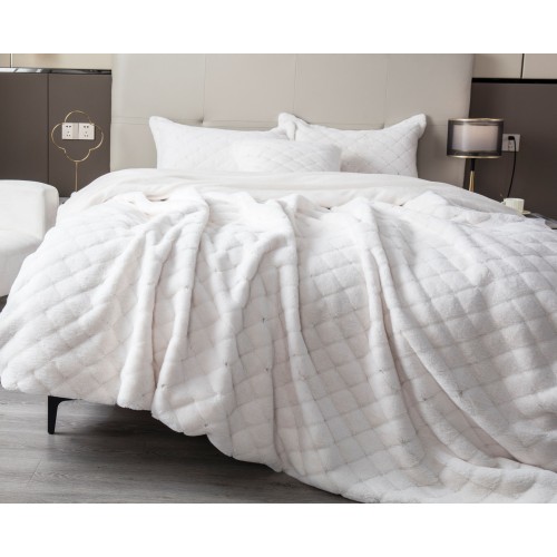 Покрывало декоративное Shinshilla point (светлый крем) 220х240 KAZANOV.A