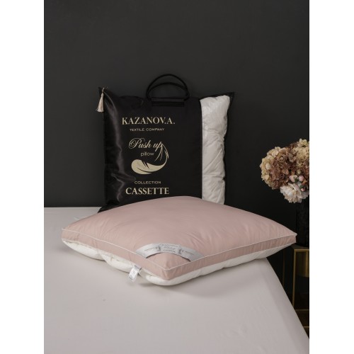 Подушка Cassette (жемчуг пудра) 70х70 KAZANOV.A.