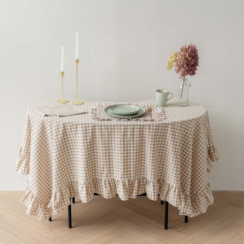 Скатерть с рюшами "Темпл" PASIONARIA