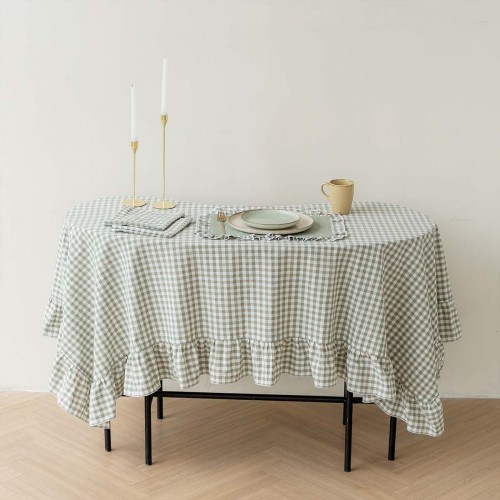 Скатерть с рюшами "Темпл" PASIONARIA