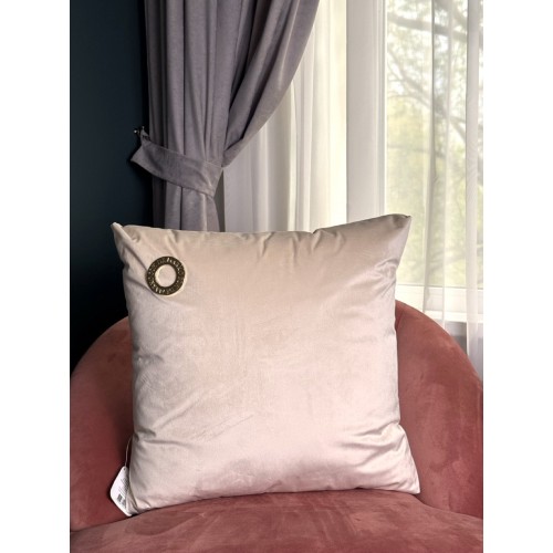 Адора (молоко) Подушка 55х55 Sofi De MarkO