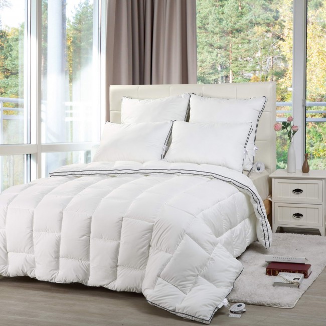 CARE Подушка 70х70 Sofi De MarkO CARE Подушка 70х70 Sofi De MarkO