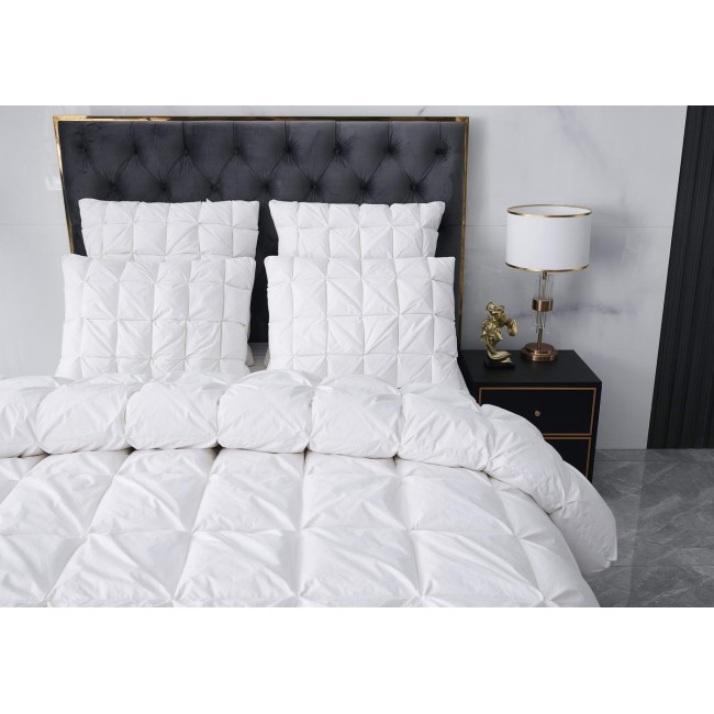 Гранд Подушка 70х70 Sofi De MarkO