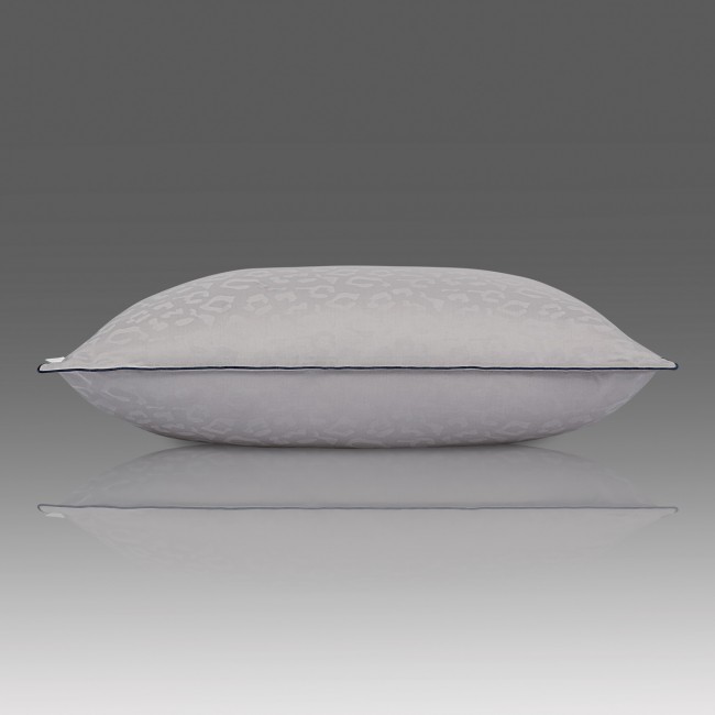 Leopard (серая) Подушка 70х70 Sofi De MarkO