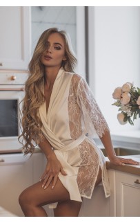 халат белый с белым кружевом L