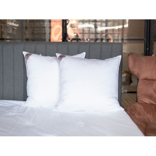 Подушка LUXURY SILK GRASS мягкая 68х68