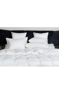 Подушка пуховая "КИНРОС" в тонком хлопковом сатине, средняя 50x70, GERMAN GRASS