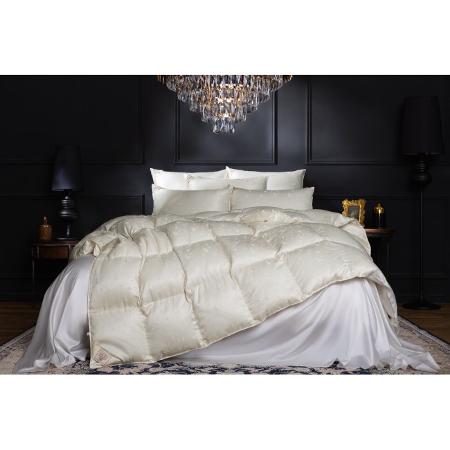 Одеяло из пуха гаги EXCLUSIVE SILK EIDER DOWN всесезонное "Light" 200х220
