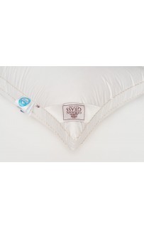 Подушка пуховая "КИНРОС" трехкамерная в тонком хлопковом сатине, средняя 50x90, GERMAN GRASS