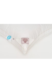 Подушка пуховая "КИНРОС" трехкамерная в тонком хлопковом сатине, средняя 70x70, GERMAN GRASS