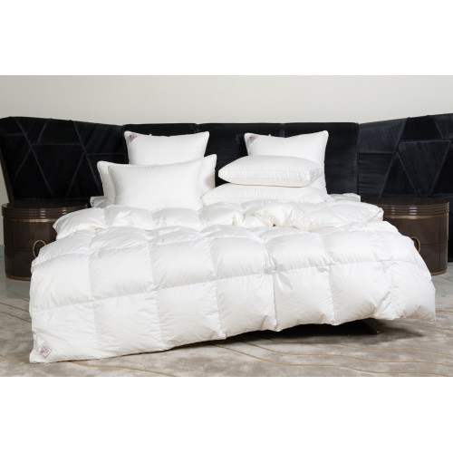 Одеяло KING DOWN GRASS всесезонное с бортиком 200х220