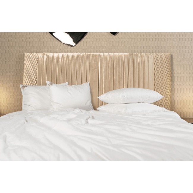 Подушка PAISLEY SILK GRASS мягкая 50х68 Подушка PAISLEY SILK GRASS мягкая 50х68