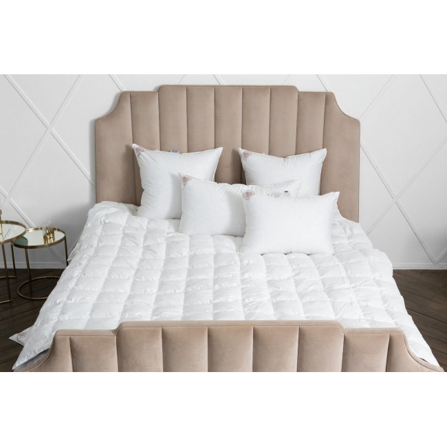 Одеяло SILVER DOWN GRASS всесезонное "Light" 200х200