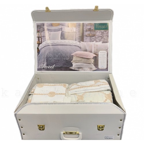 Комплект HALAZA "SWEET" (Покрывало+ наволочки) 240*250/50*70+5см(2) евро Y 899 крем/бежевый (Акция)