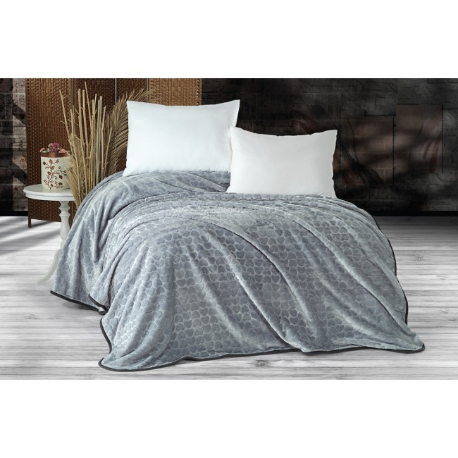 Плед EVLEN Super Soft "СЕРДЦЕ" 180*240 в коробке п/э Р 945 серый (Акция)