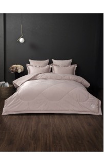 Комплект с одеялом Lindor Fluffy (лайт пудра) Egyptian Cotton комплект Семейный KAZANOV.A Комплект с одеялом Lindor Fluffy (лайт пудра) Egyptian Cotton комплект Семейный KAZANOV.A