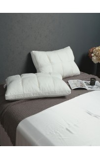 Подушка Cassette (жемчуг) 70х70 KAZANOV.A.