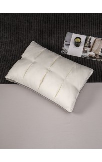 Подушка Cassette (жемчуг пепел) 70х70 KAZANOV.A. Подушка Cassette (жемчуг пепел) 70х70 KAZANOV.A.