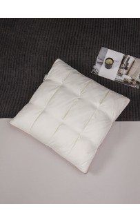 Подушка Cassette (жемчуг пудра) 70х70 KAZANOV.A.