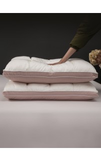 Подушка Cassette (жемчуг пудра) 70х70 KAZANOV.A.