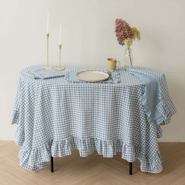 Скатерть с рюшами "Темпл" PASIONARIA