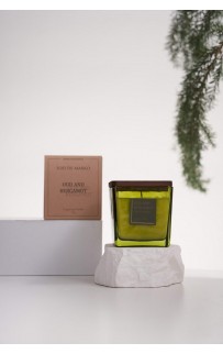 Oud and Bergamot Свеча Ароматическая (220гр)