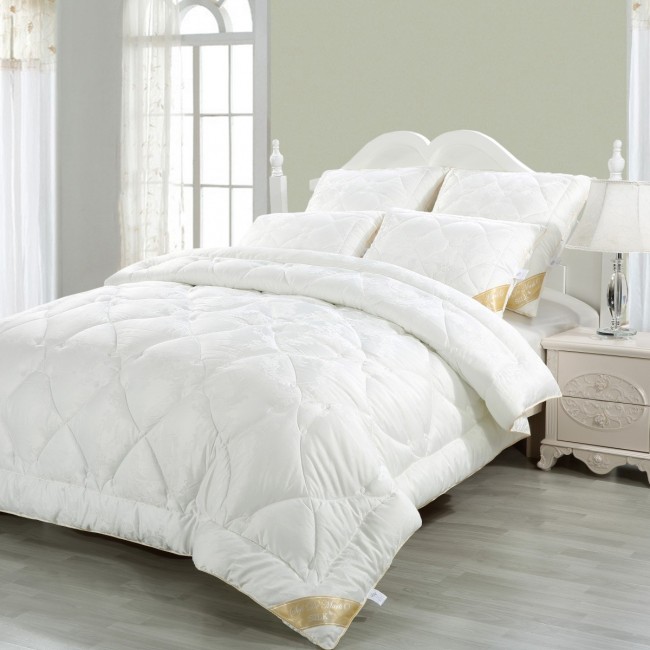 Silk Одеяло 195х215 Silk Одеяло 195х215